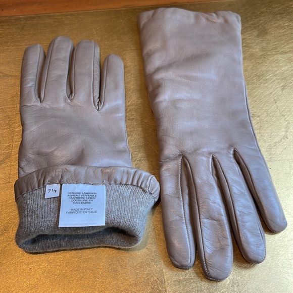 NWOT! Talbots Lambskin and Cashmere Gloves - Picture 6 of 9